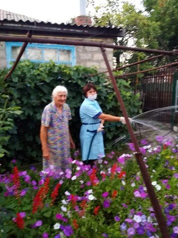 Добрыми делами  славен человек