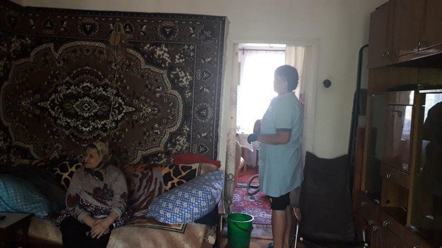 Добрыми делами  славен человек
